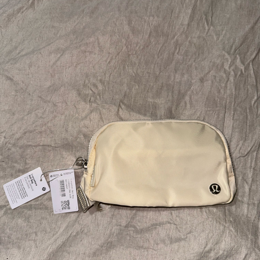Lululemon Everywhere Belt Bag 1L Neo Mint One Size NWT Crossbody Waist Bag